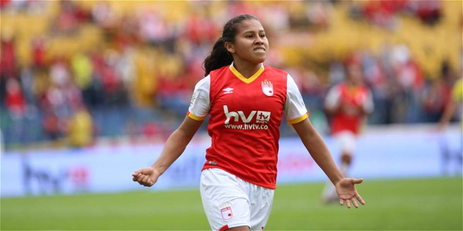 Leicy Santos, volante de Santa Fe.
