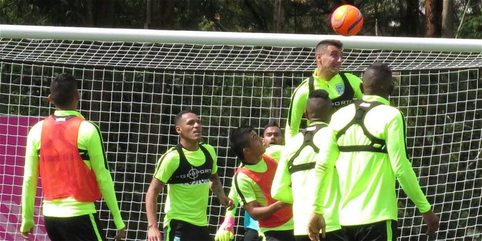 Atlético Nacional trabaja a órdenes de Bernardo Redín.