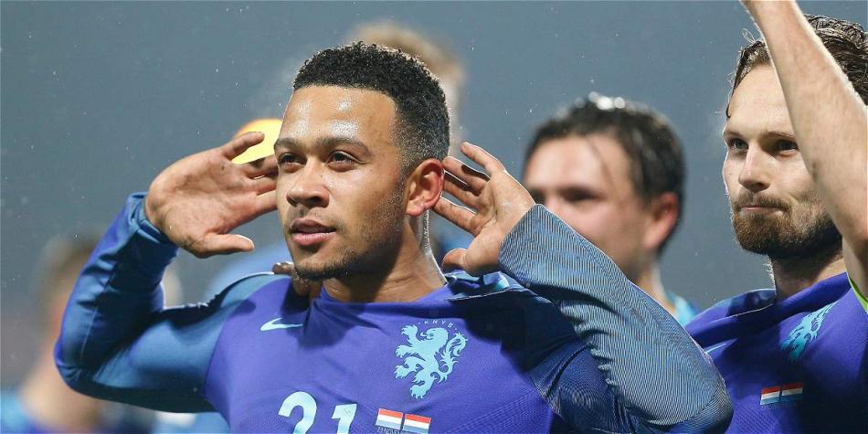 El doblete de Memphis Depay confirmó el triunfo holandés.