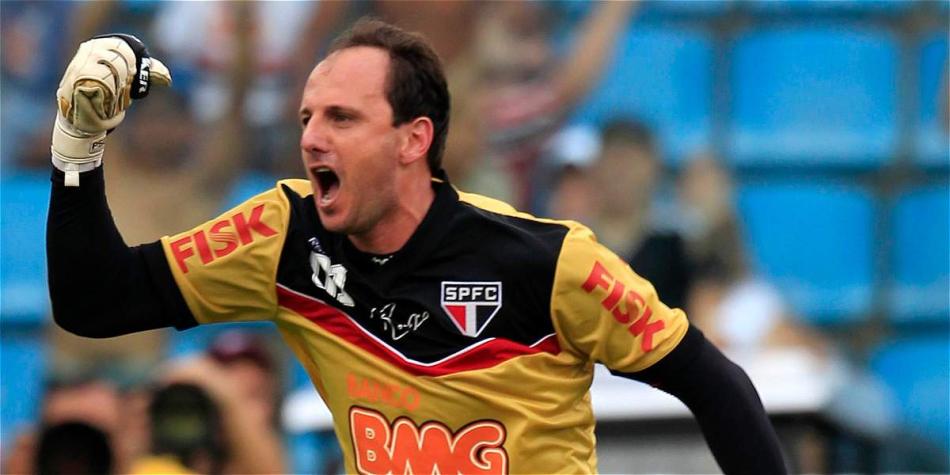 Rogerio Ceni continuará con Sao Paulo.