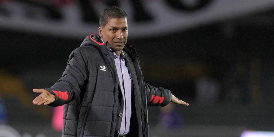 El entrenador chocoano no pudo darle una identidad de juego a su equipo.