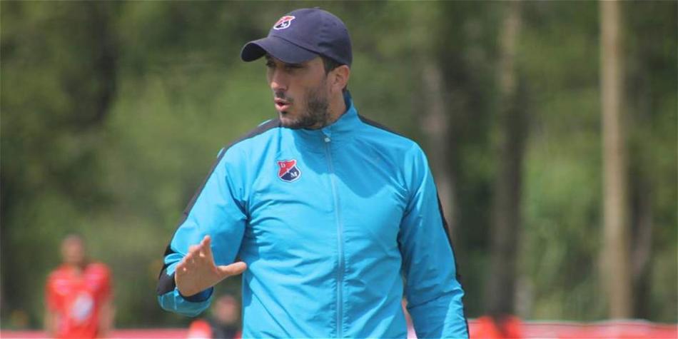 Luis Zubeldía, DT del Medellín.