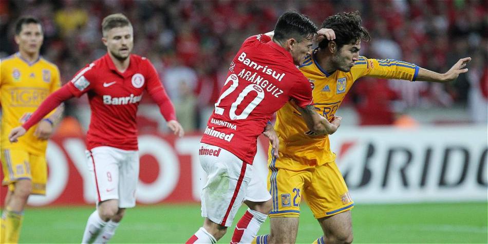 Momento del partido de ida que Internacional le ganó 2-1 a Tigres.