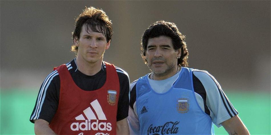 Lionel Messi y Diego Maradona cuando compartieron como jugador y técnico en la Selección de Argentina.