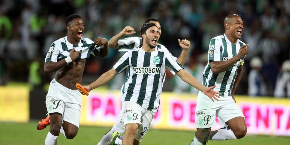 Jugadores de Nacional celebrando un nuevo título en la Liga.