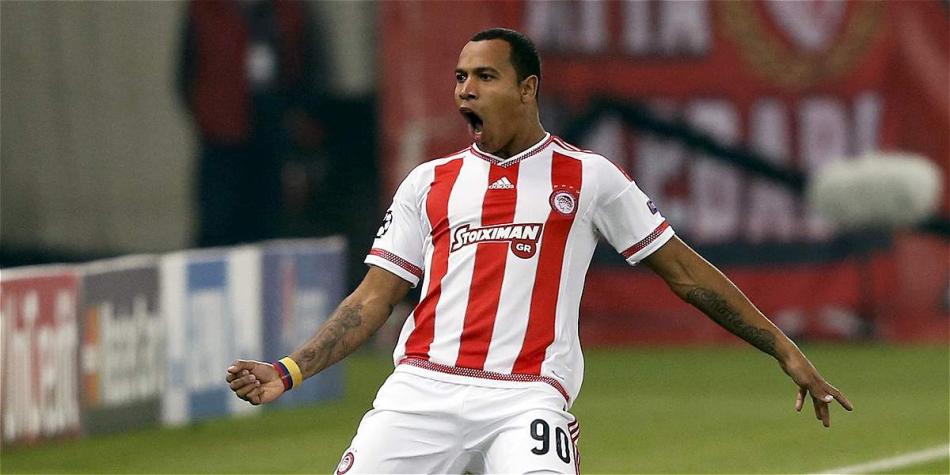 Felipe Pardo, delantero colombiano que milita en el Olympiacos.