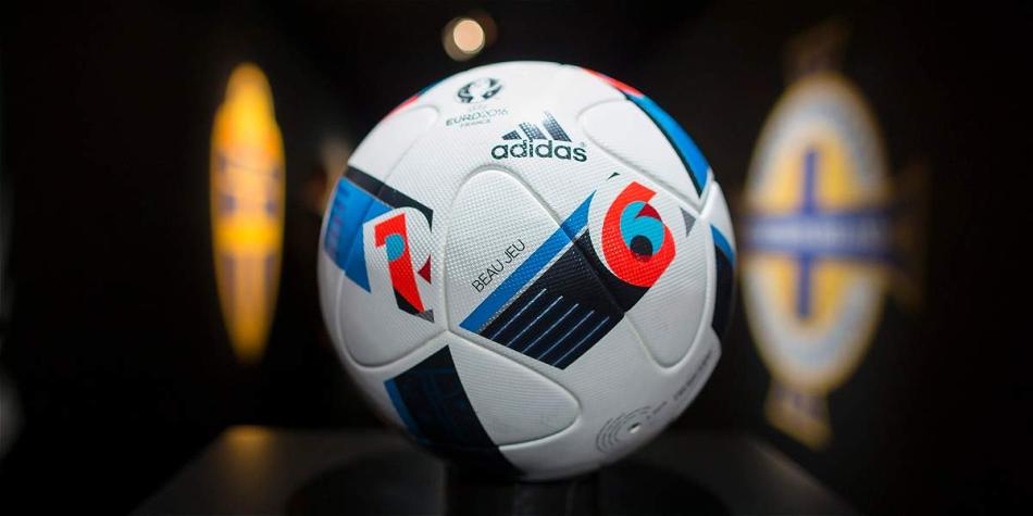 Beau Jeu, balón con el que se jugaría la Eurocopa-2016.
