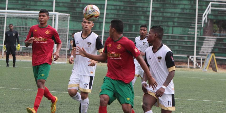 En Villavicencio, este domingo se jugó el partido entre Llaneros y Barranquilla.
