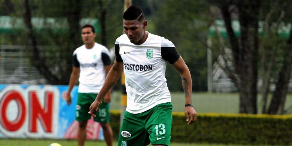 Alexander Mejía durante un entrenamiento con Atlético Nacional