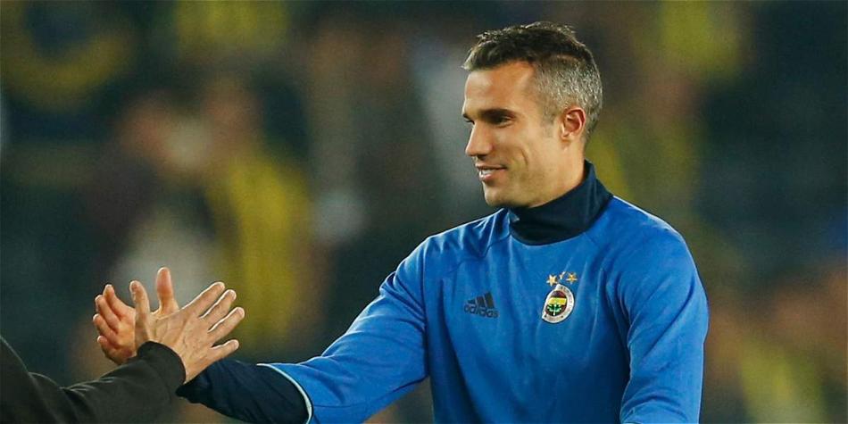 Robin Van Persie se recupera satisfactoriamente.