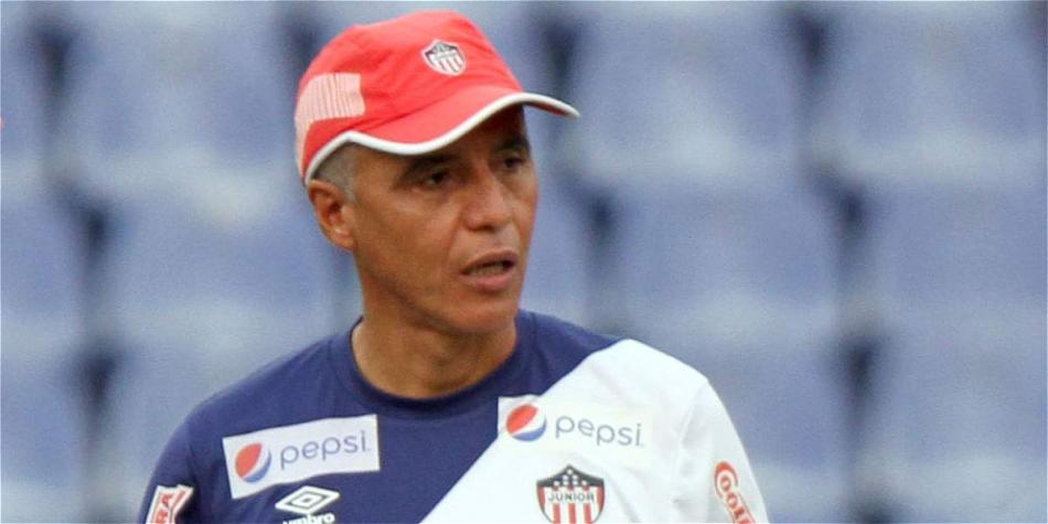 Alexis Mendoza, DT de Junior.