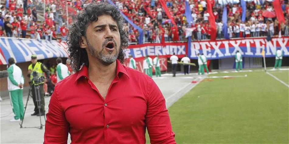Leonel Álvarez, DT del Medellín.