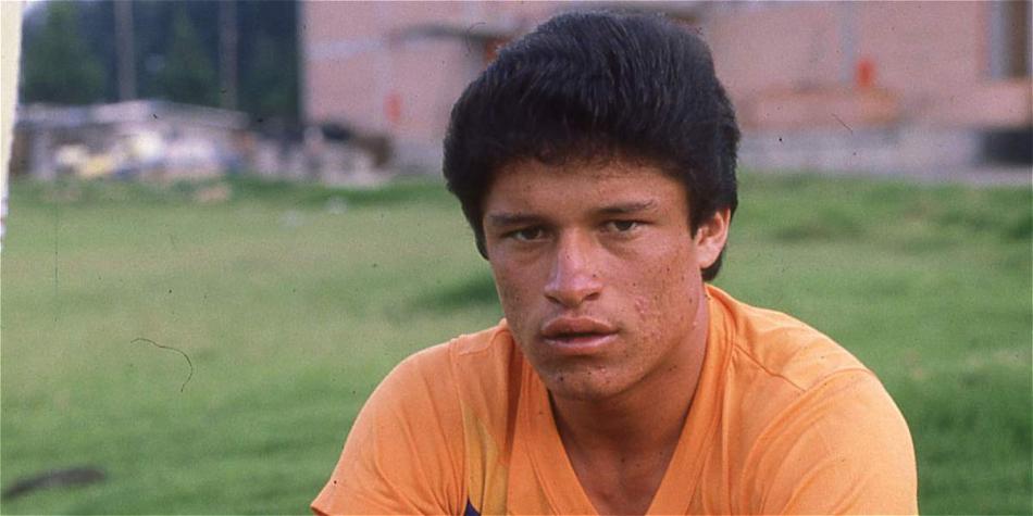 Como futbolista, Valencia Marulanda jugó en Colombia en Once Caldas, Millonarios, Bucaramanga, DIM, América, Junior, Santa Fe, Quindío y Cúcuta.