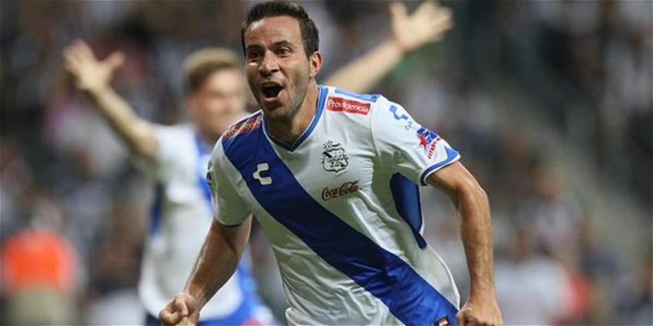 Luis Gabriel Rey celebrando su gol contra Monterrey.