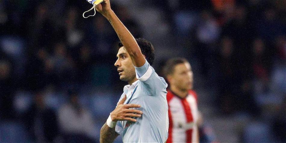 Augusto Fernández, durante su último partido con Celta.