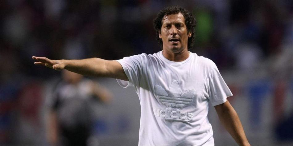 Pedro Troglio, técnico de Gimnasia y Esgrima La Plata