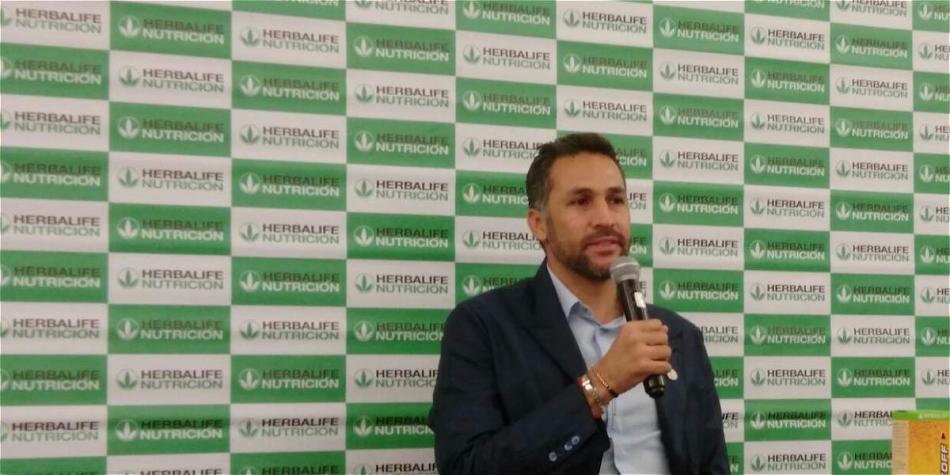Mario Yepes, en la rueda de prensa en Cali.