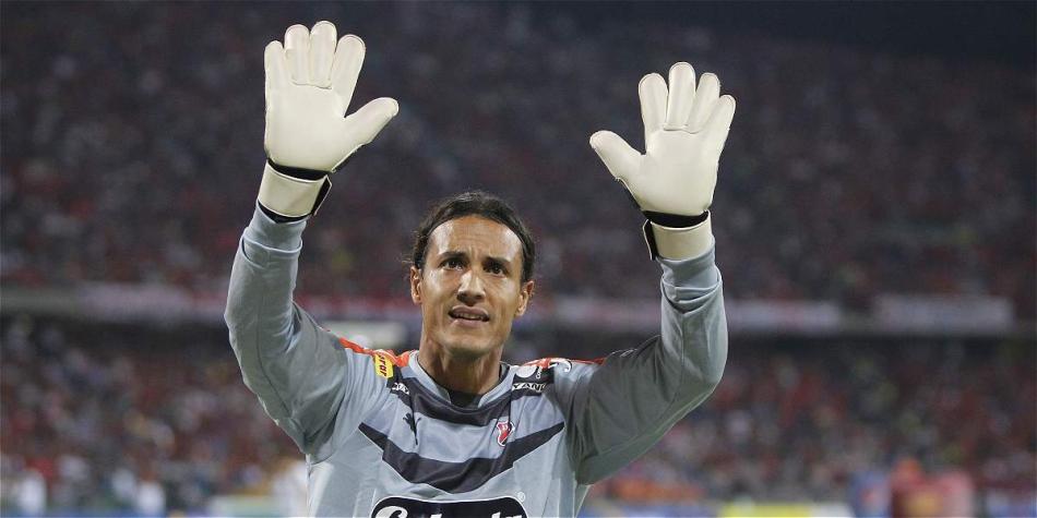 David González, arquero del DIM.