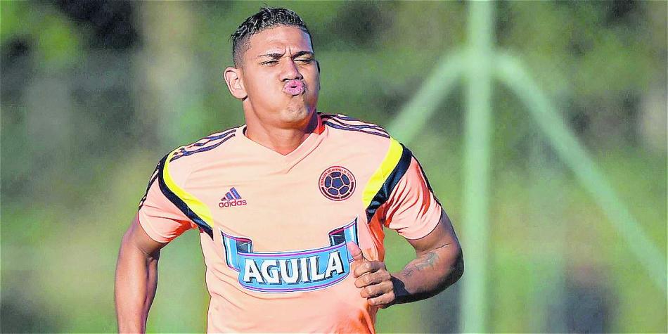 Álex Mejía, volante de la Selección Colombia.