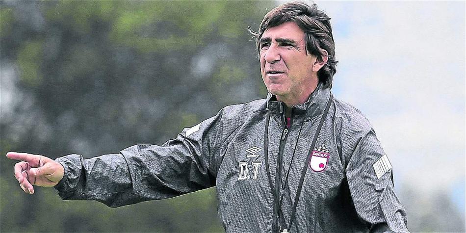 Gustavo Costas ganó la Liga con Santa Fe.