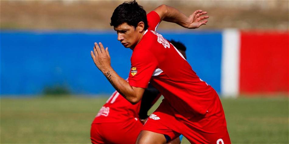 Roberto Ovelar en sesión de entrenamiento con Junior de Barranquilla.