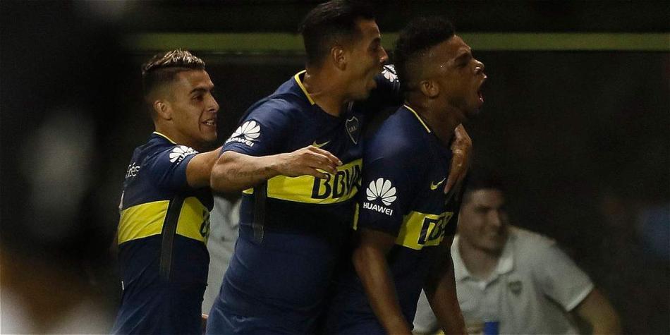 El colombiano le dio la victoria a lo xeneises.