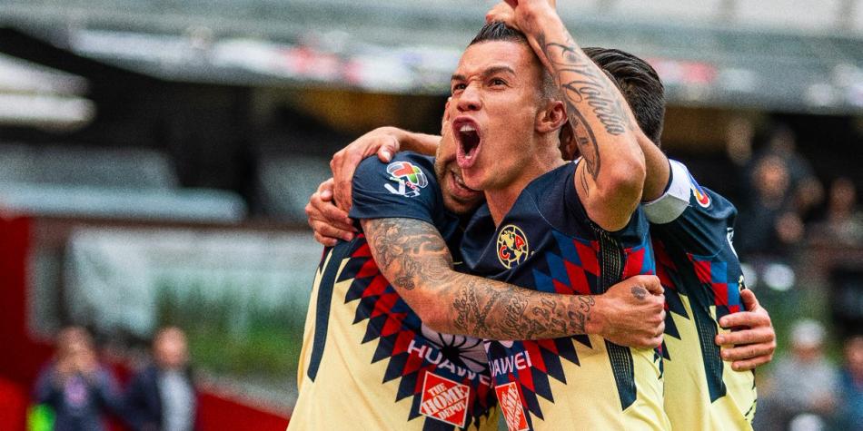 América