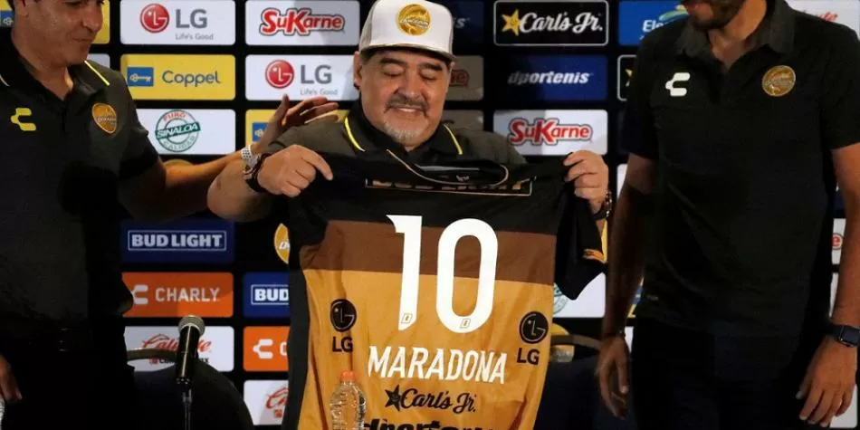 Presentación de Diego Maradona en Dorados.