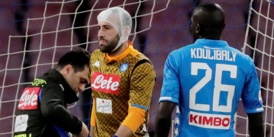 David Ospina lesionado de su cabeza