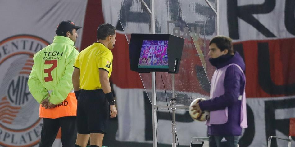 VAR