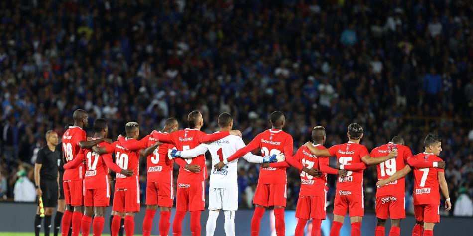 América