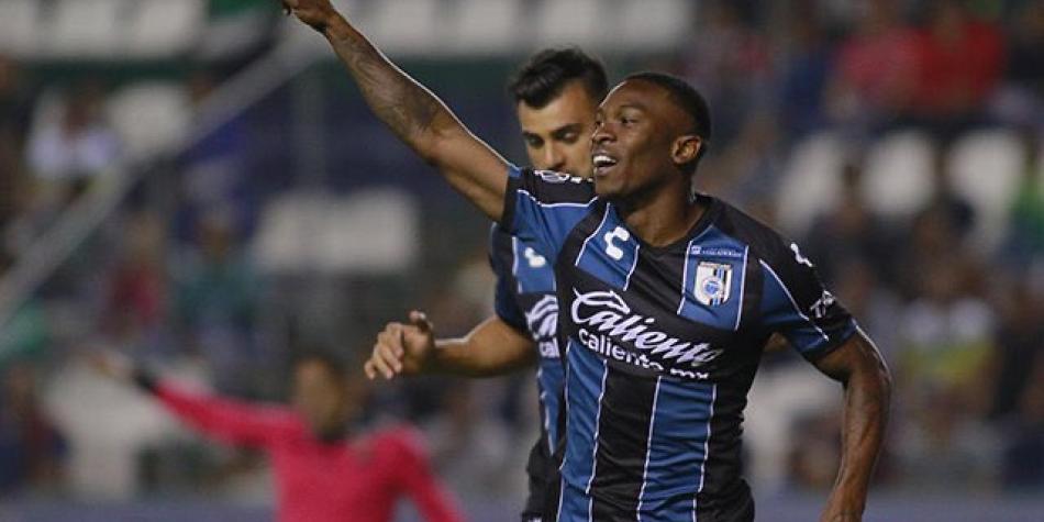 Fabián Castillo - Querétaro