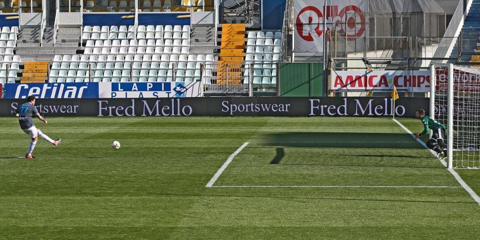 Cierre de estadios en Italia
