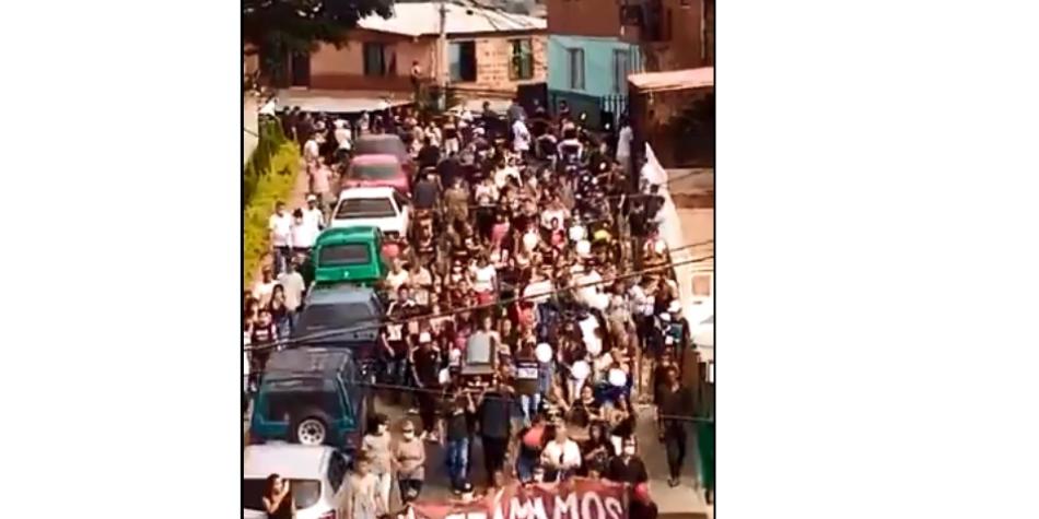 Marcha en Bello