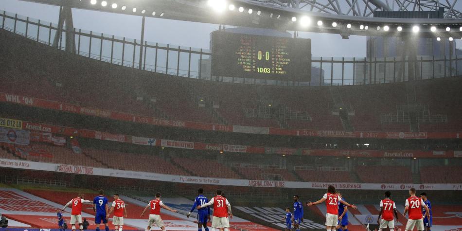 Arsenal Vs Leicester Video De La Patada De Nketiah Y Roja En Solo