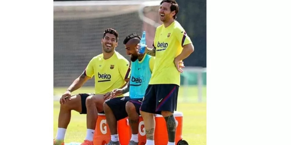 Vidal, Messi y Suárez
