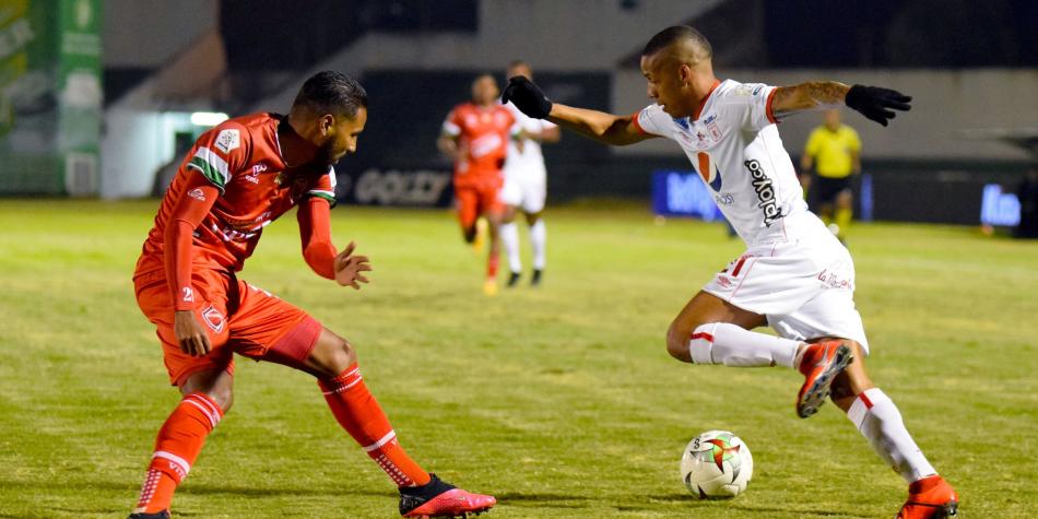 América venció a Patriotas