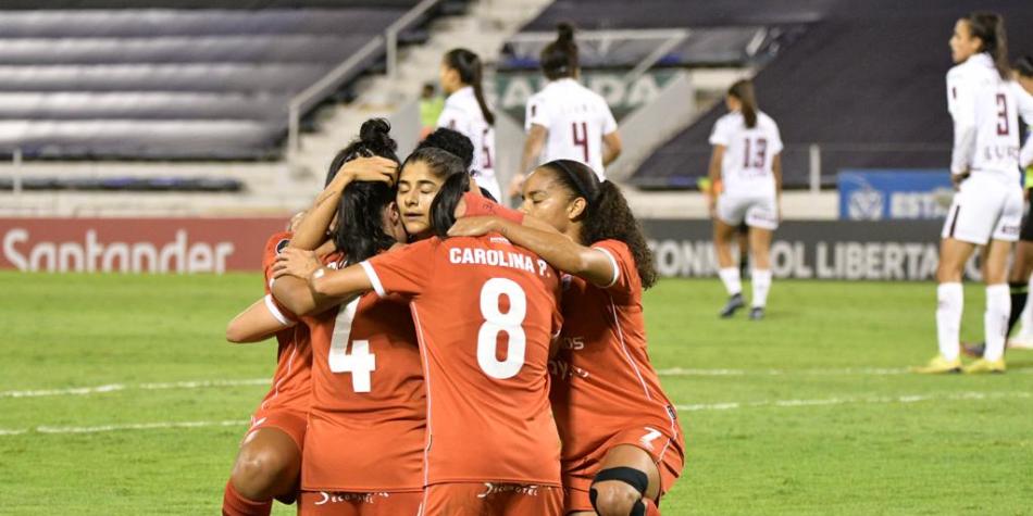 América femenino