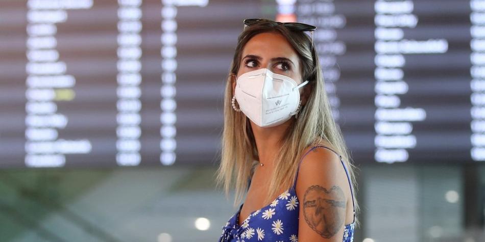 BBC Mundo: Una turista con una mascarilla en el Aeropuerto Internacional de Split, Coracia, 21 de agosto 2020