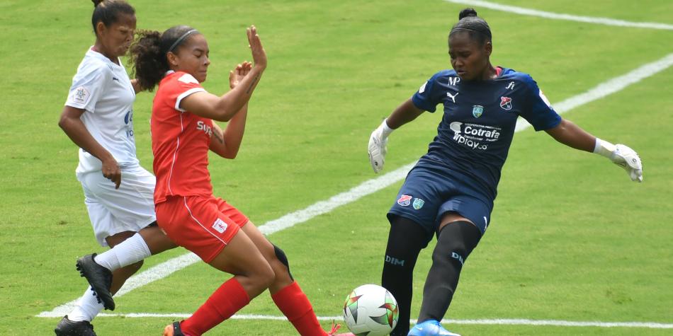 DIM vs América