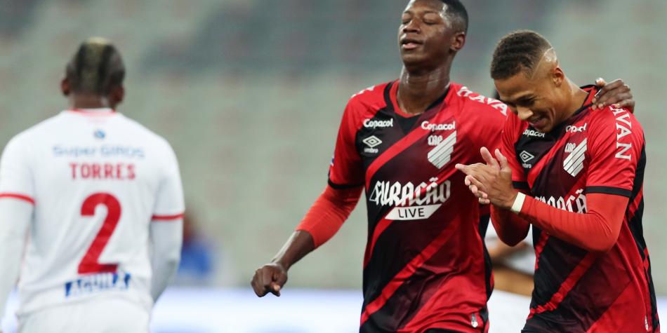 Atlético Paranaense vs América de Cali