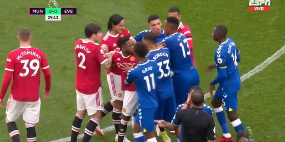 Pelea Mina y Cavani