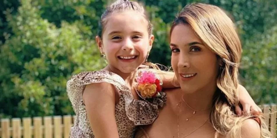 Daniela Ospina y su hija Salomé