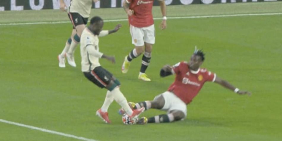 Pogba patada Keita