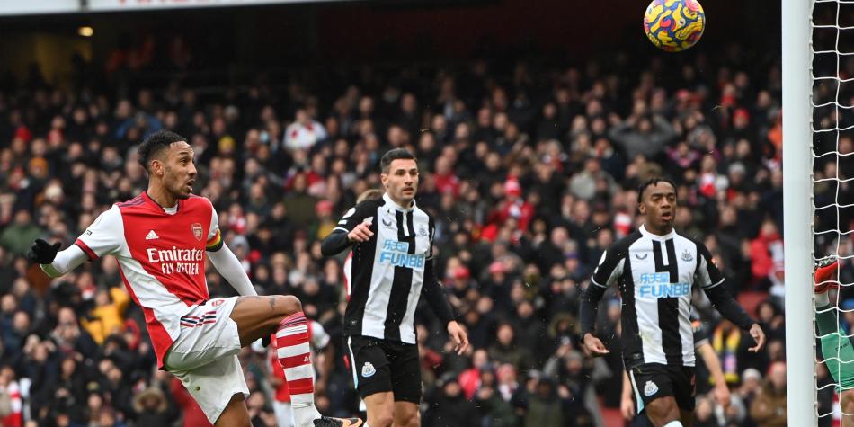 Arsenal venció 2-0 a Newcastle