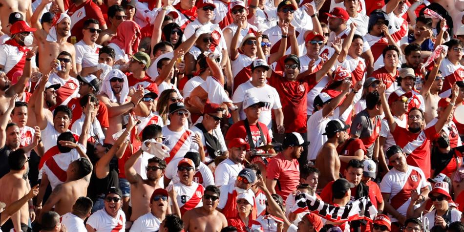 Hinchas Perú