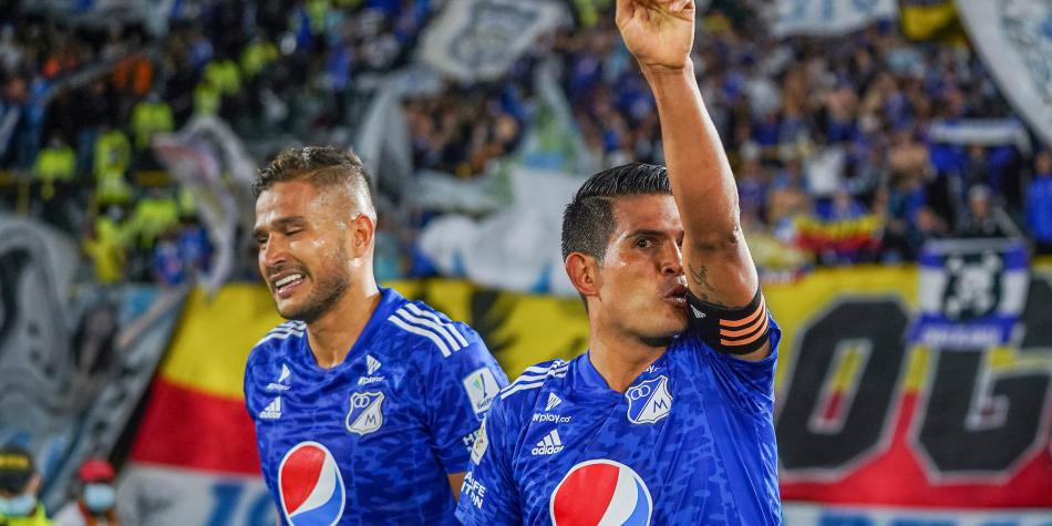 Larry Vásquez y Mackalister Silva
