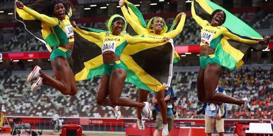 Elaine Thompson