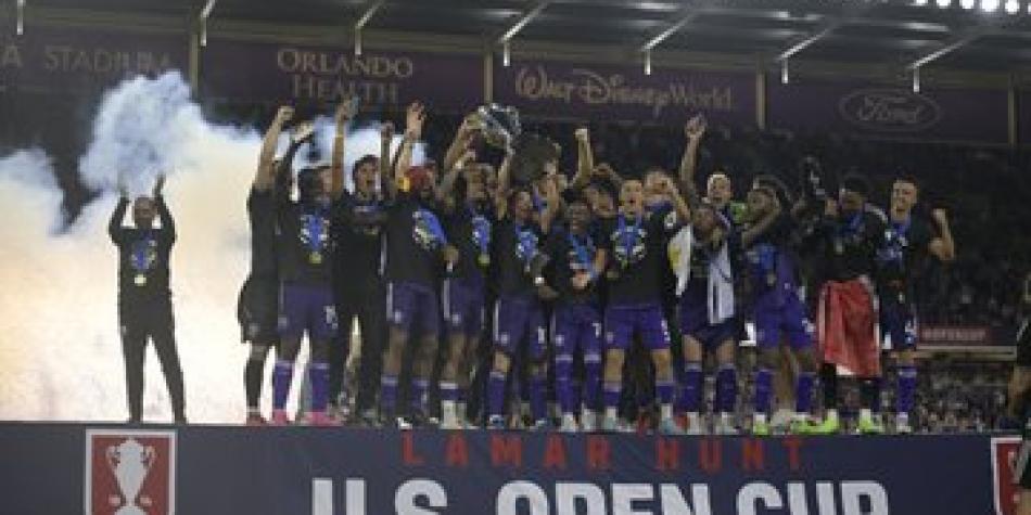 Óscar Pareja, con Orlando City