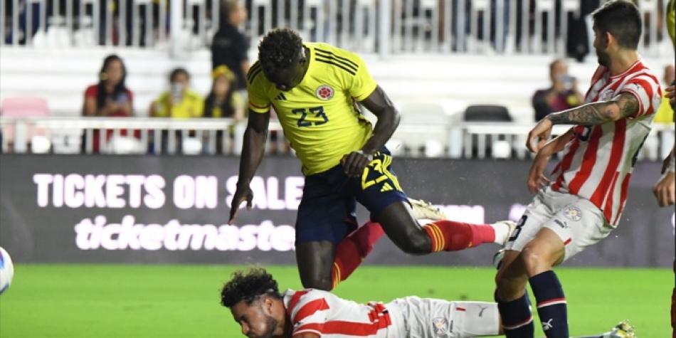 Selección Colombia vs Paraguay